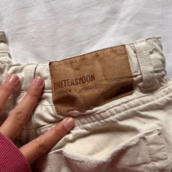 Distressed one teaspoon shorts - Picture 3 of 4